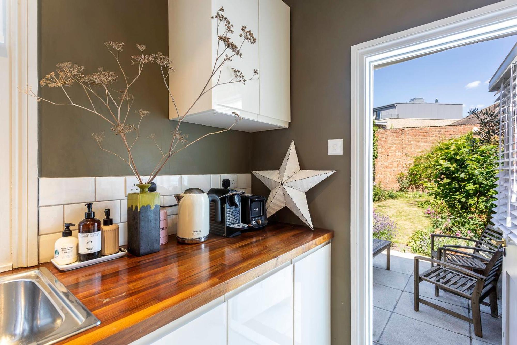 Casa vacanze Tooting's Charming Victorian Garden Hideaway Londra